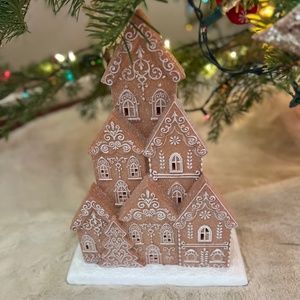 Raz Imports Light Up Gingerbread House
